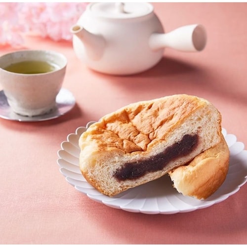 【常温で長期保存可能】【春限定商品】 〈コモ〉桜あんぱん 18個