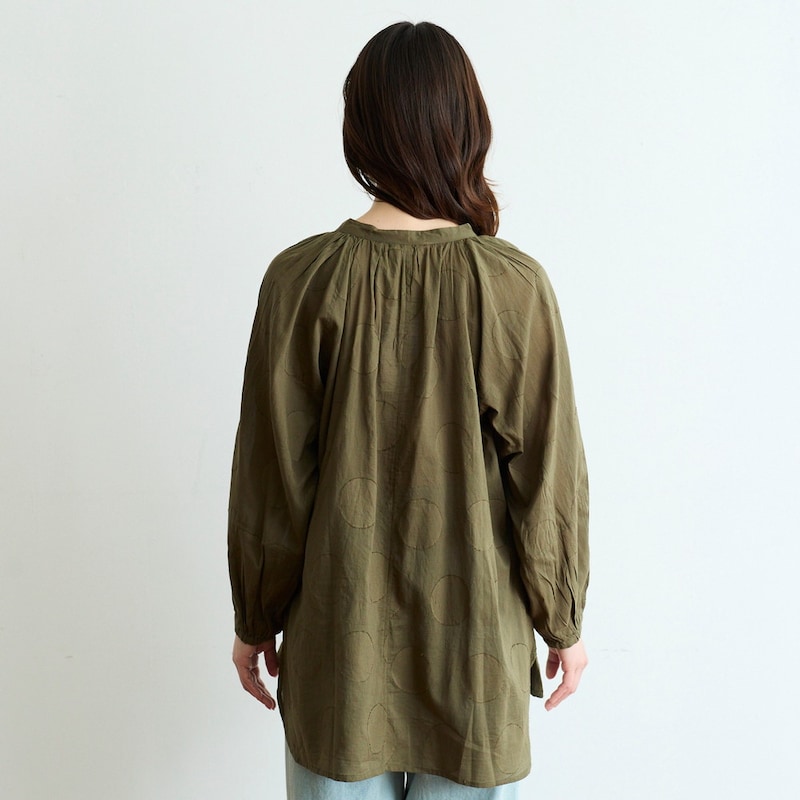 モデル身長165cm／Mサイズ