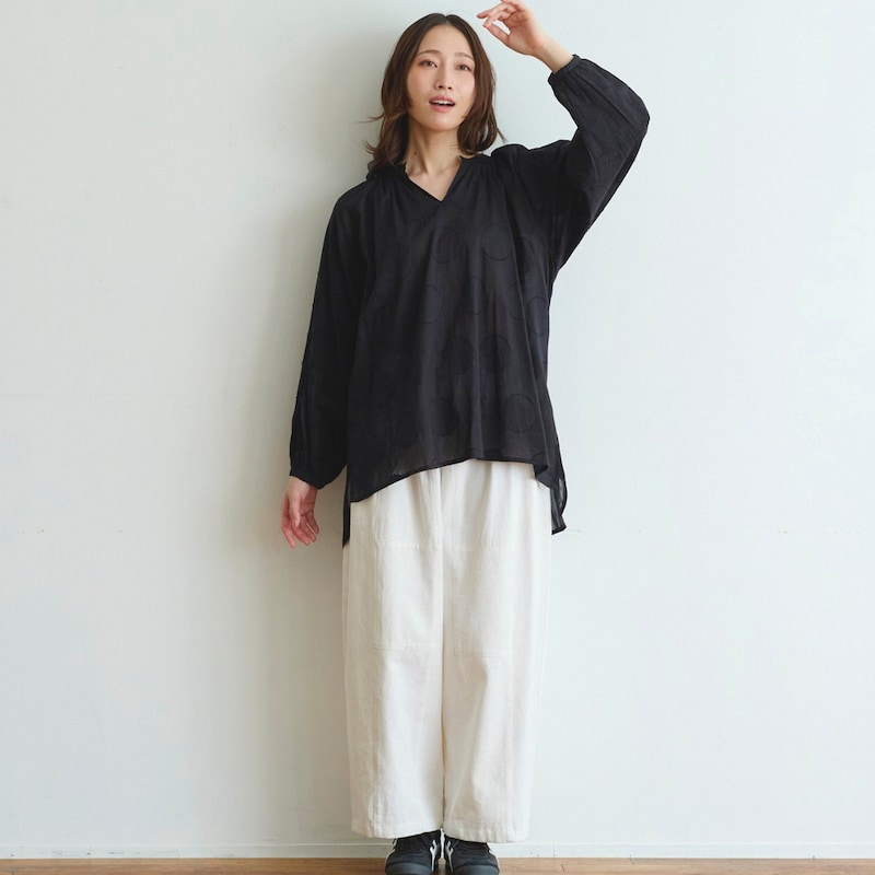 モデル身長165cm／Mサイズ