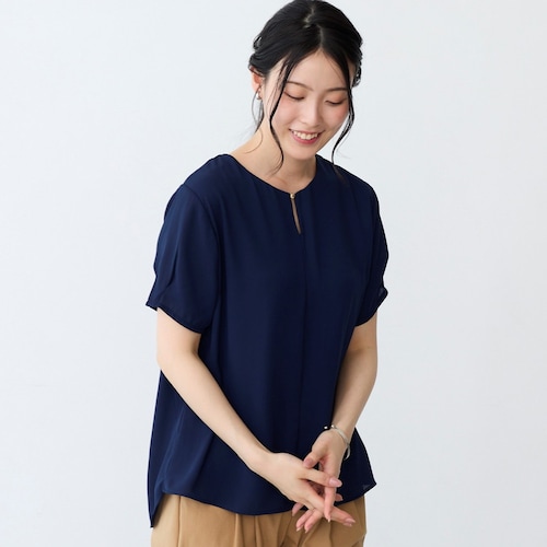 メタルボタンホックブラウス