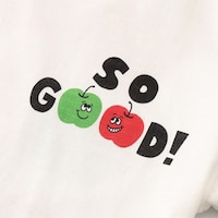 オフホワイト