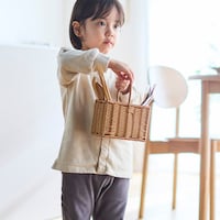 子どもも運びやすい取っ手付き