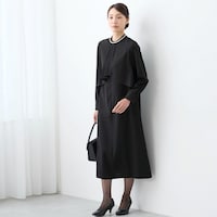 黒でまとめたブラックフォーマルスタイル