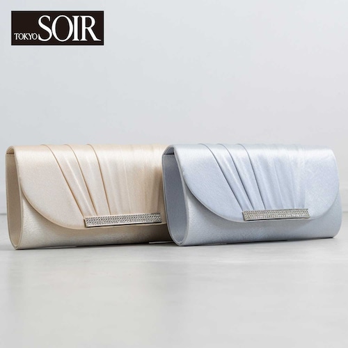 ビジューアクセントのパーティーバッグ