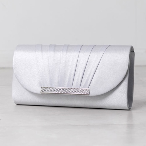 ビジューアクセントのパーティーバッグ