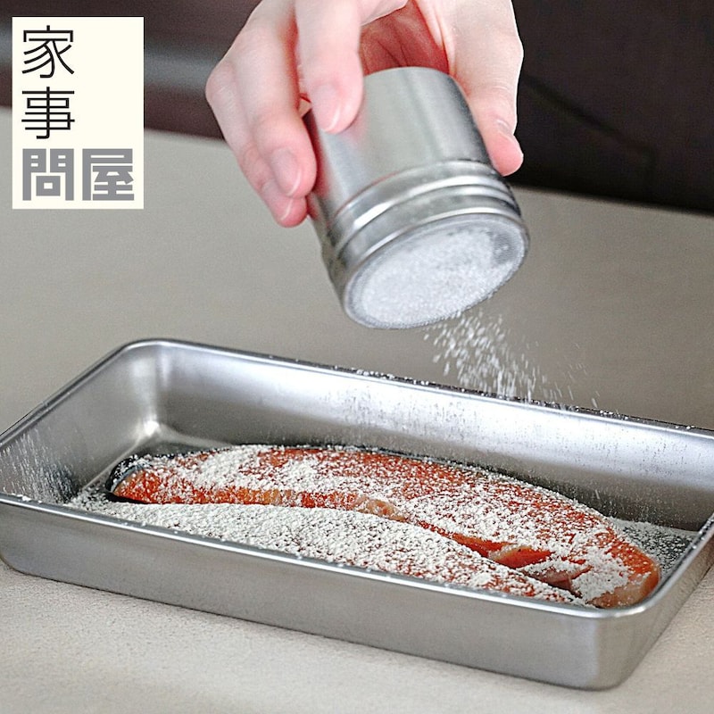 使い切れる量75mlだけ入れられ、引き出しにもすっきり収まります