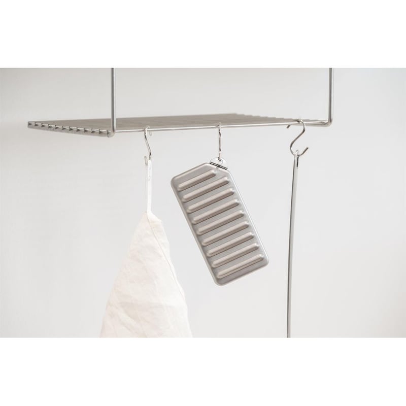 掛けて収納できます