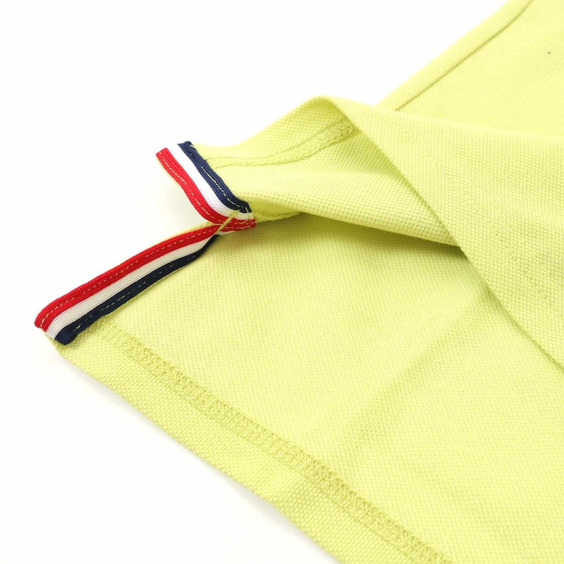 ライムグリーン