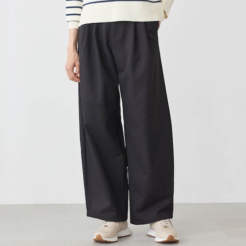 すっきり見えを叶えるチノタックバレルハンサムパンツ