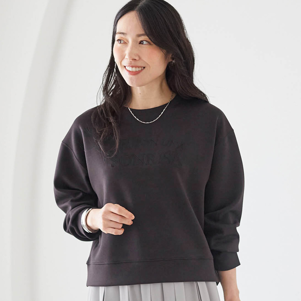 【ベルメゾン】ストレッチダンボール刺繍プルオーバー