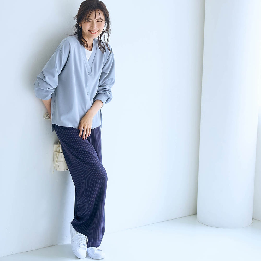 モデル身長165cm／M ※写真は撮影用のため股下+4cmになります。