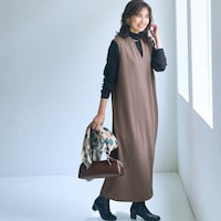 モデル身長165cm／M ※写真は撮影用のため身丈+4cmになります。