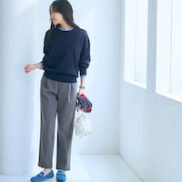 モデル身長170cm／M ※写真は撮影用のため股下+4cmになります。