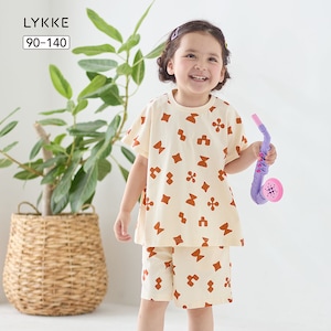 【リッケ/LYKKE】【LYKKE PARTY】総柄プリントフレンチスリーブTシャツ & ショートパンツセットアップ