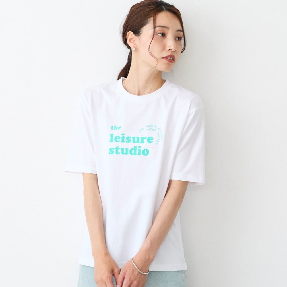 ホワイト