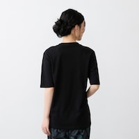モデル身長168cm／Ｍ～Ｌサイズ