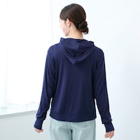 モデル身長165cm／Mサイズ