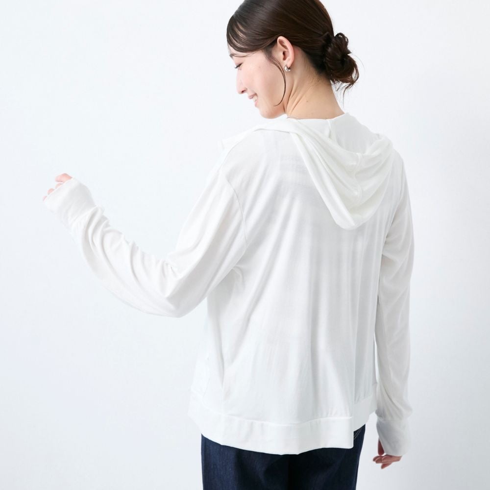 モデル身長165cm／Mサイズ