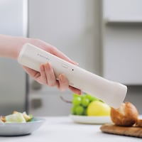 500mlペットボトルよりコンパクト、スマホより軽量