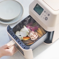 周囲が汚れにくい引出し式。油が飛び散りません
