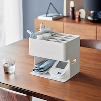 血圧計とお薬をまとめてすっきり収納できる大容量のケース