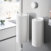 マグネットで冷蔵庫側面にピタッと設置。片手でカットできるホルダー