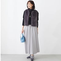 モデル身長170cm／M ※写真は撮影用のため+総丈3cmになります。