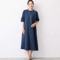 ブルー