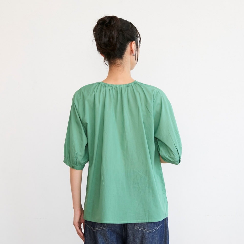 モデル身長168cm／Ｍ～Ｌサイズ