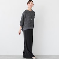 モデル身長165cm／Ｍ～Ｌサイズ