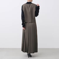モデル身長168cm／M ※写真は撮影用のため総丈+6cmになります。
