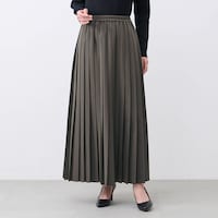 モデル身長168cm／M ※写真は撮影用のため総丈+6cmになります。