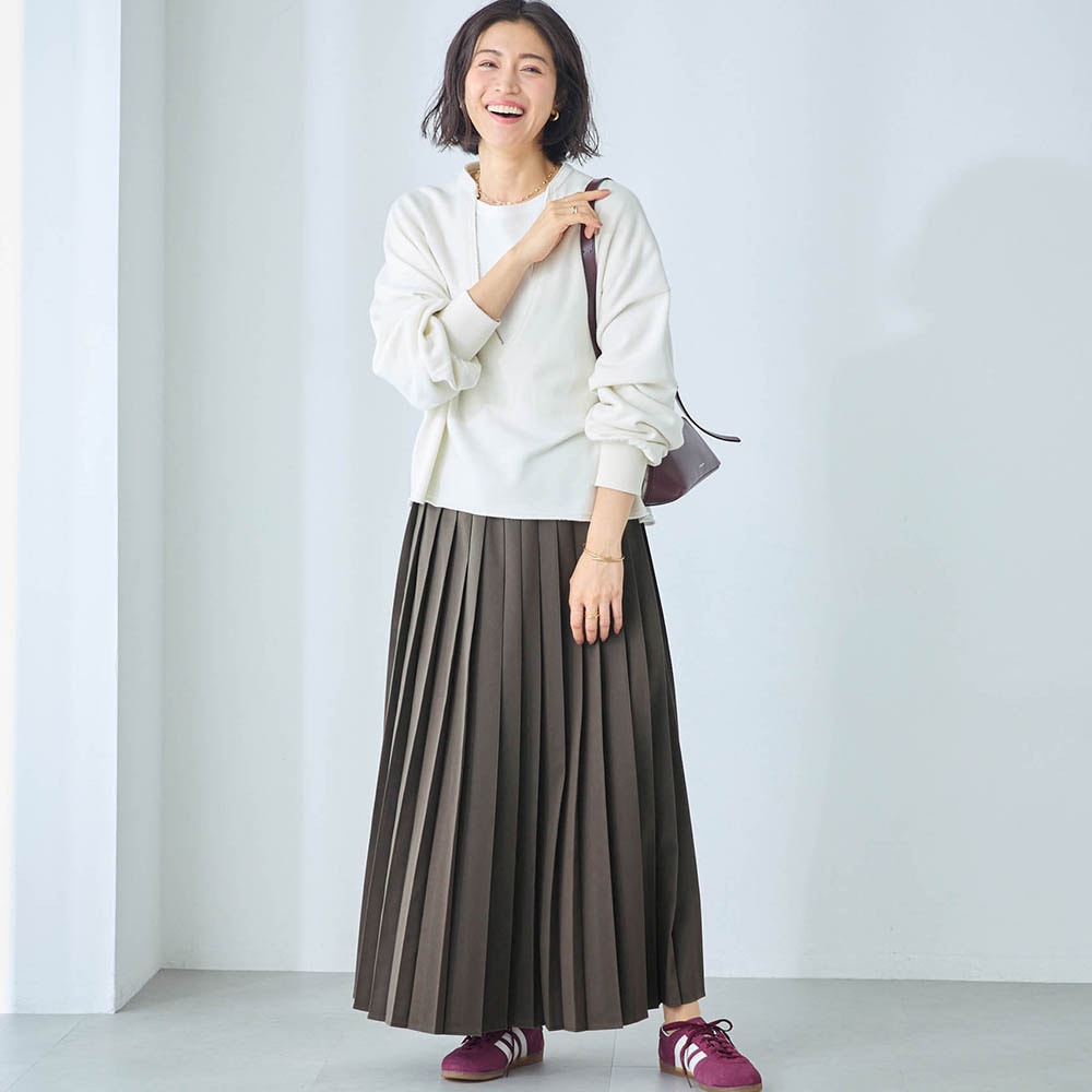 モデル身長168cm／M ※写真は撮影用のため総丈+6cmになります。※スカートのみ着用