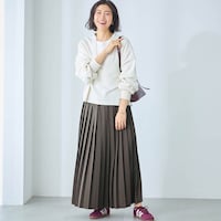 モデル身長168cm／M ※写真は撮影用のため総丈+6cmになります。※スカートのみ着用