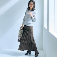 モデル身長169cm／M ※写真は撮影用のため総丈+6cmになります。※スカートのみ着用