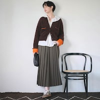 モデル身長173cm／M ※写真は撮影用のため総丈+6cmになります。※スカートのみ着用
