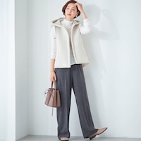 モデル身長168cm／M ※写真は撮影用のため股下+4cmになります。