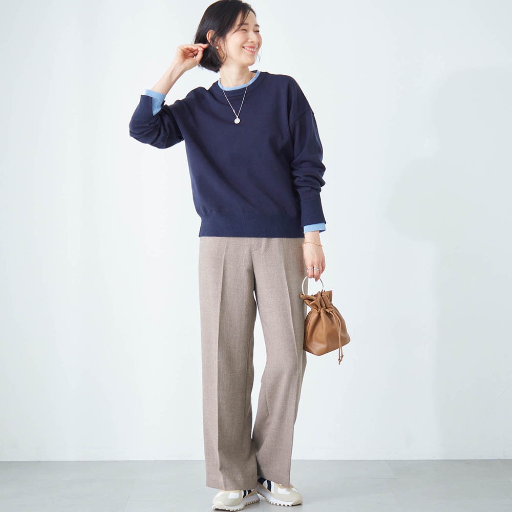 モデル身長168cm／M ※写真は撮影用のため股下+4cmになります。