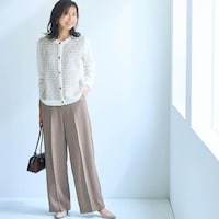 モデル身長165cm／M ※写真は撮影用のため股下+4cmになります。
