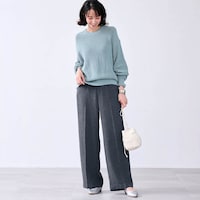 モデル身長169cm／M ※写真は撮影用のため股下+4cmになります。