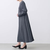 モデル身長168cm／M ※写真は撮影用のため着丈+4cmになります。