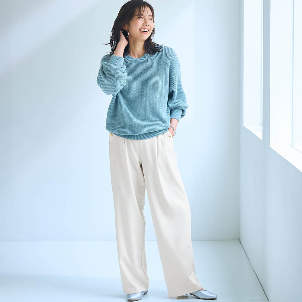 モデル身長165cm／M ※写真は撮影用のため股下+6cmになります。