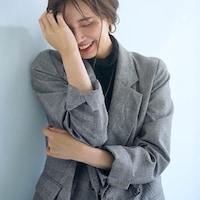 袖口は折り返せる仕様