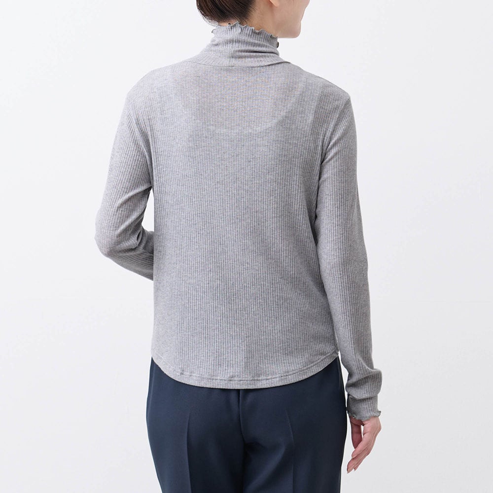 モデル身長168cm／M