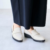 ホワイト着用
