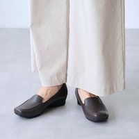 ダークブラウン着用