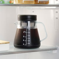 冷蔵庫でじっくり低温抽出することで旨味を引き出します