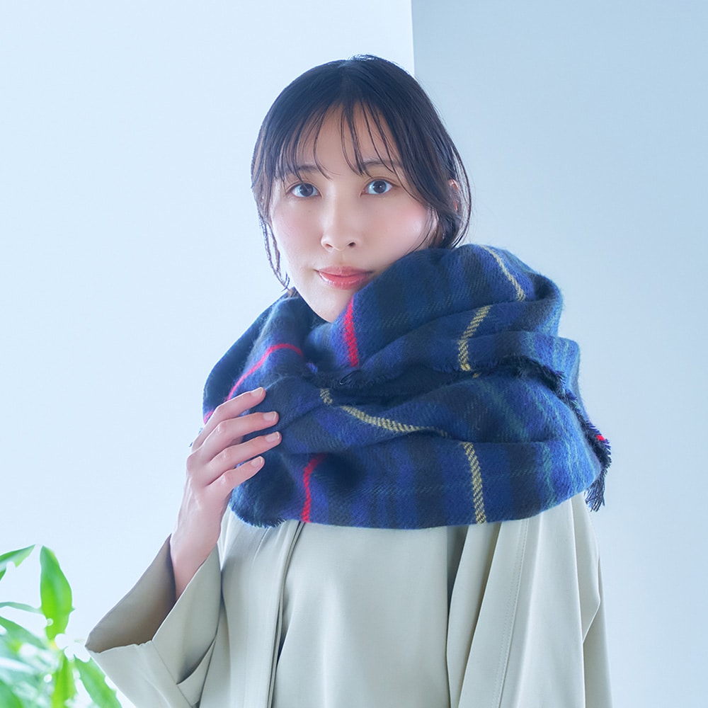 首に巻いてストール
