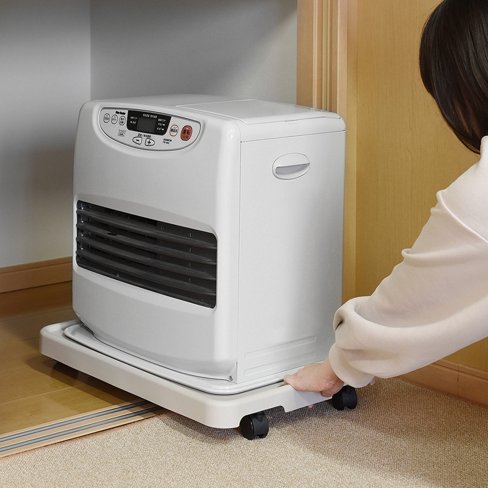 季節家電のオフシーズンの収納時に載せておけば、必要な時の出し入れがスムーズです