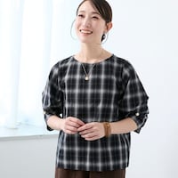 ブラック
